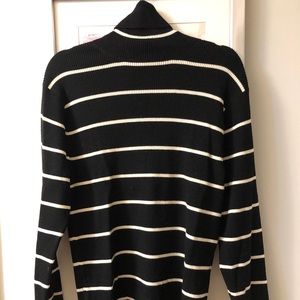 Club Monaco Turtleneck Size M